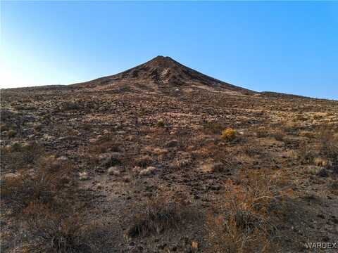 00 N Cowlic Road, Golden Valley, AZ 86413