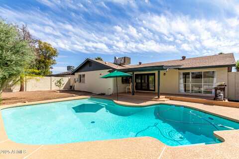624 E LAGUNA Drive, Tempe, AZ 85282