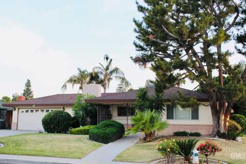 6813 Melones Court, Bakersfield, CA 93309