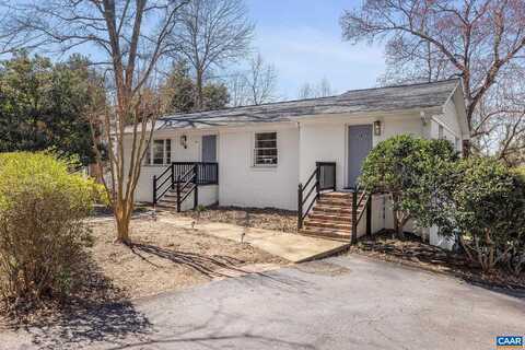 26 UNIVERSITY CIR, CHARLOTTESVILLE, VA 22903