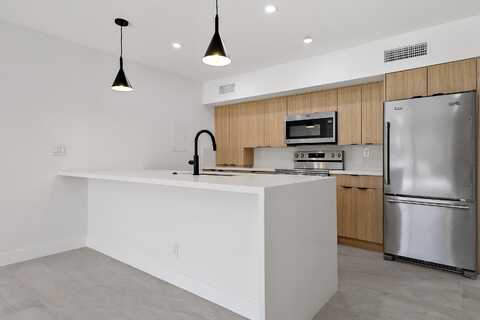 1655 E Palm Canyon Drive, Palm Springs, CA 92264