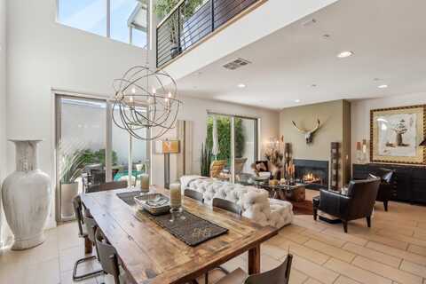 946 Oceo Circle S, Palm Springs, CA 92264