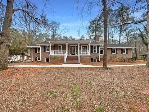 121 Northwoods Road, Sharpsburg, GA 30277