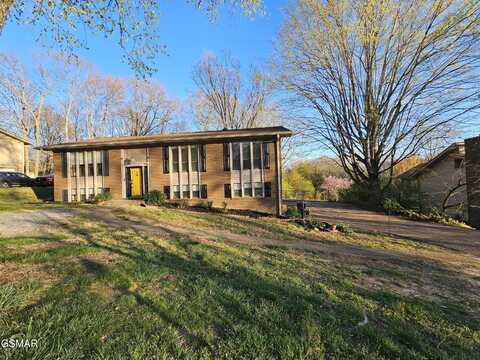 8924 Moneymaker Drive, Knoxville, TN 37923