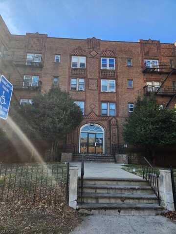 433 Lincoln Ave, Orange, NJ 07050
