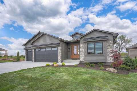913 Savannah Lane, Greenwood, MO 64034
