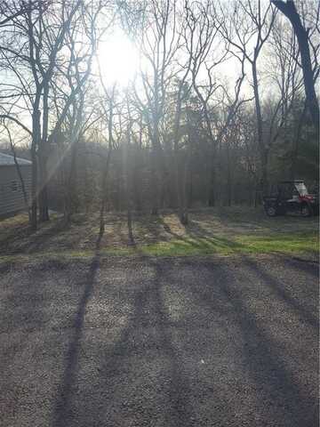122 Rose Marie Drive, Linn Valley, KS 66040