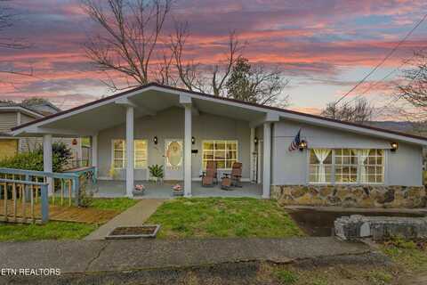 649 Hall St, Jellico, TN 37762
