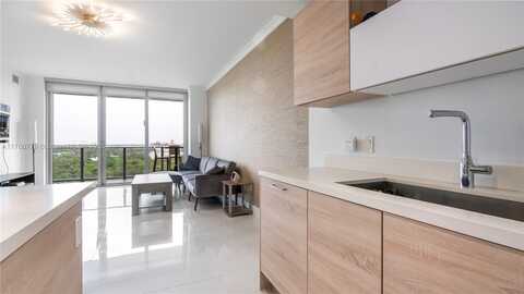 16385 Biscayne Blvd, North Miami Beach, FL 33160