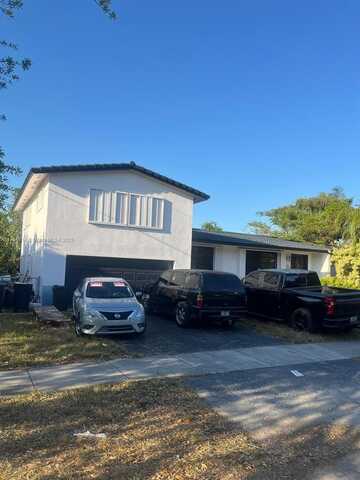 9971 Colonial Dr, Miami, FL 33157