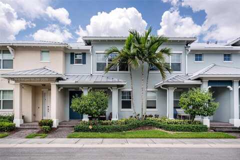 3944 Poinciana Ln, Hollywood, FL 33021