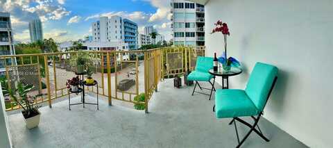 1340 Lincoln Rd, Miami Beach, FL 33139
