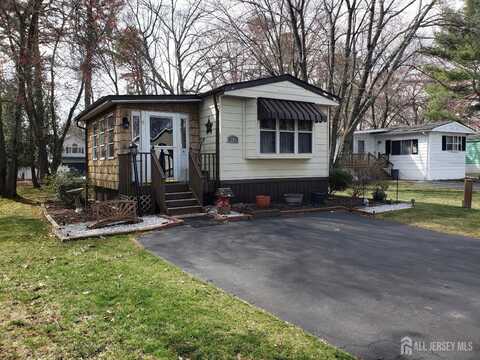 144 Libby Court, Spotswood, NJ 08884