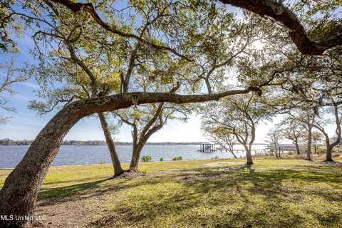 602 Wetzel Drive, Biloxi, MS 39532