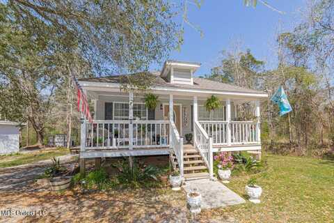 10755 Lilinoe Way, Diamondhead, MS 39525