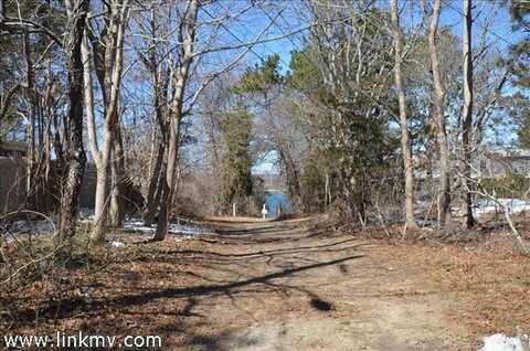 Worcester Ave & Olinda Avenue, Oak Bluffs, MA 02557