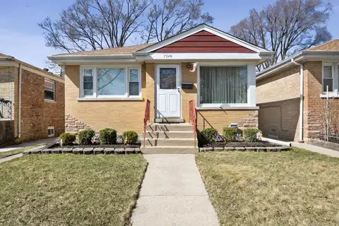 7240 N California Avenue, Chicago, IL 60645
