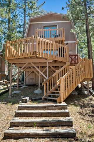 202 Pineview Drive, Big Bear City, CA 92314