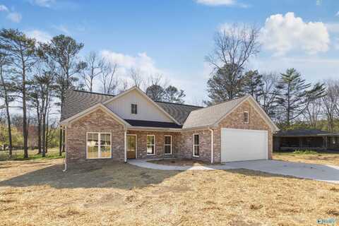 881 Fairview Drive, Arab, AL 35016