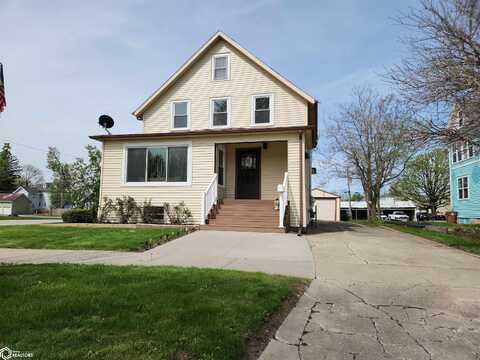 1003 East Street, Grinnell, IA 50112