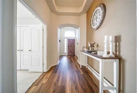 8805 Cheyenne Drive, Greenville, TX 75402