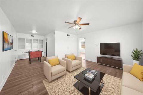 523 S Travis Street, Sherman, TX 75090