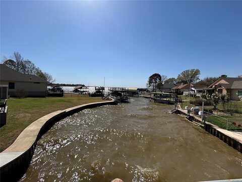165 Seaside Drive, Gun Barrel City, TX 75156