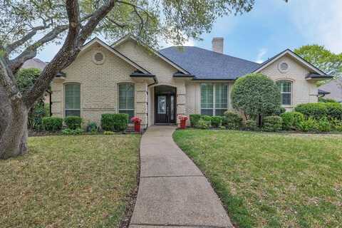 7032 Golden Gate Drive, Fort Worth, TX 76132