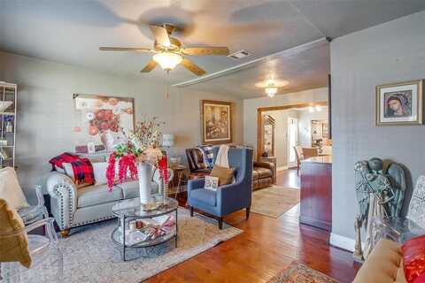 5812 Locke Avenue, Fort Worth, TX 76107
