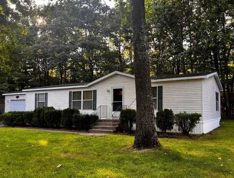 30 Marshbrook Crossing, Sanford, ME 04073