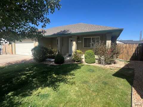 2411 Meadowlark Ln, Pueblo, CO 81008