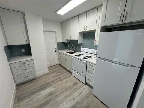 2115 N Ocean Blvd, Fort Lauderdale, FL 33305