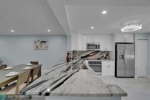 901 SW 128th Ter, Pembroke Pines, FL 33027