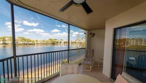 7531 Fairfax Dr, Tamarac, FL 33321