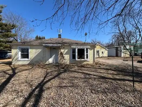 4731 N ADRIAN HWY, Adrian, MI 49221