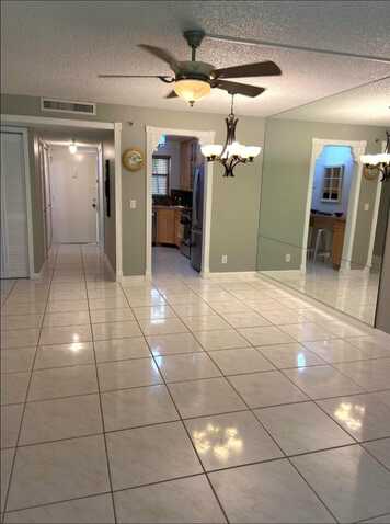 4760 Lucerne Lakes Boulevard W, Lake Worth, FL 33467