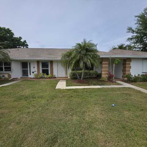 131 Lakes End Drive, Fort Pierce, FL 34982