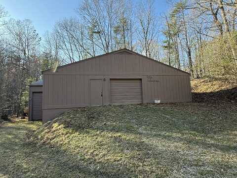 6780 COTTON HILL RD, Roanoke, VA 24018