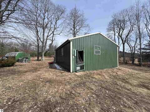 3660 SW Luce Road, South Boardman, MI 49680