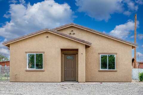 9121 W Claude Street, Tucson, AZ 85735