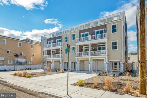 418-420 E FARRAGUT ROAD, WILDWOOD CREST, NJ 08260