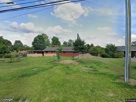Mudlick, ROANOKE, VA 24018