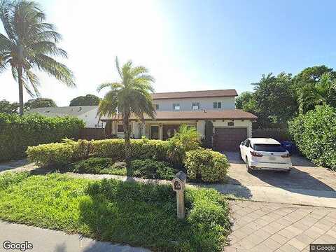 178Th, NORTH MIAMI BEACH, FL 33162
