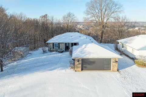 Woodshire, MANKATO, MN 56001