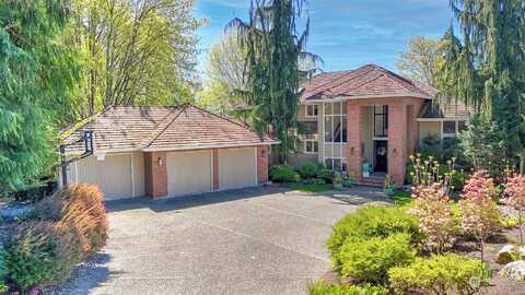 209Th, WOODINVILLE, WA 98077