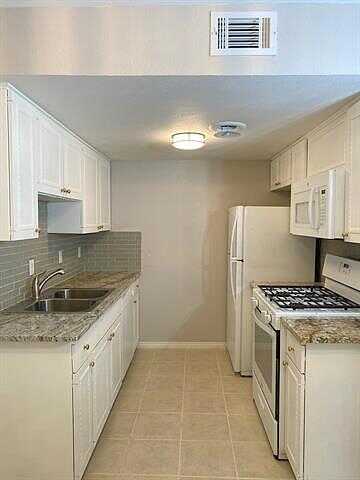 Club Crest Dr, Dallas, TX 75248
