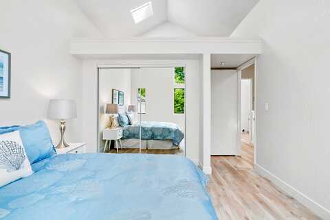 Capitola Rd, Santa Cruz, CA 95062