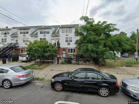 Nicholas, STATEN ISLAND, NY 10302