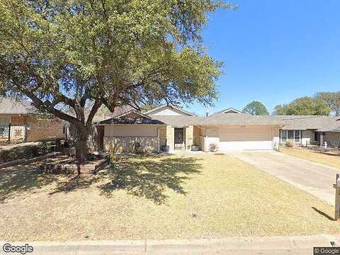 Bay Oaks, ARLINGTON, TX 76012