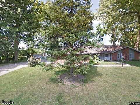 Vienna Woods, MUNCIE, IN 47304